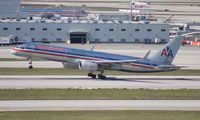 N699AN @ MIA - American 757-200