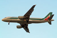 EI-DSI @ EGLL - Airbus A320-216 [3213] (Alitalia) Home~G 02/07/2011. On approach 27R. - by Ray Barber