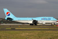 HL7492 @ YSSY - down onto 34L - by Bill Mallinson