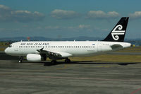ZK-OJS @ NZAA - At Auckland - by Micha Lueck