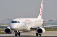 EC-LCQ @ EDDF - Air Europa ERJ190 Lining-up - by FerryPNL