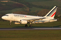 F-GUGC @ LOWW - Air France A318 - by Thomas Ranner