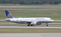 N493UA @ KIAH - Airbus A320