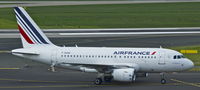F-GUGG @ EDDL - Air France, is here taxiing to the gate at Düsseldorf Int'l(EDDL), after completing the flight from Paris Charles de Gaulle(LFPG) - by A. Gendorf