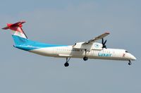 LX-LGF @ EDDF - Luxair Dash8 - by FerryPNL