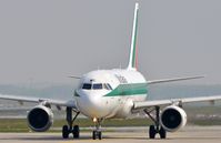 EI-IMC @ EDDF - Alitalia A319 lining-up - by FerryPNL