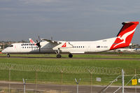 VH-QOU @ YSSY - taxiing to 34R - by Bill Mallinson