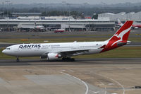 VH-EBI @ YSSY - taxiing to 16R - by Bill Mallinson