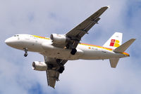 EC-LEI @ EGLL - EC-LEI   Airbus A319-111 [3744] (Iberia) Home~G 08/08/2011. On approach 27R.