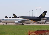 N151UP @ DFW - Taxiing to take off from the UPS ramp at DFW