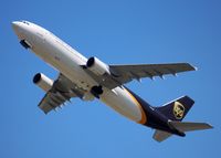 N151UP @ DFW - At DFW.