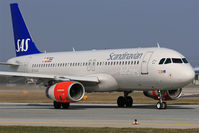 OY-KAS @ LOWS - Taken at SZG. - by Phil Greiml