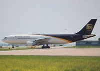 N149UP @ DFW - Taxiing to take off from the UPS ramp at DFW.