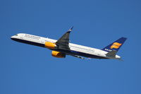 TF-FIO @ KSEA - Icelandair. 757-208. TF-FIO cn 29436 859. Seattle Tacoma - International (SEA KSEA). Image © Brian McBride. 06 July 2013 - by Brian McBride