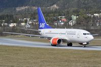 LN-RPG @ LOWI - Scandinavian Airlines