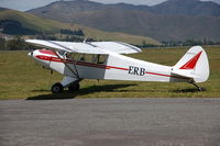 ZK-ERB @ NZOM - ZK-ERB at Omaka 28.10.07 - by GTF4J2M