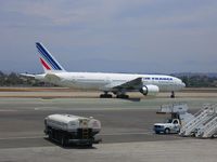 F-GSPQ @ KLAX - Air France. 777-228ER. F-GSPQ cn 28682 331. Los Angeles - International (LAX KLAX). Image © Brian McBride. 14 July 2007 - by Brian McBride