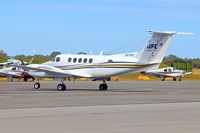 VH-XCB @ YPJT - 1993 Beech B200, c/n: BB-1472 at Jandakot - by Terry Fletcher
