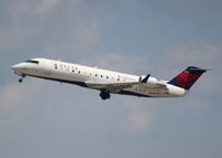 N805AY @ DTW - Delta Connection CRJ-200 - by Florida Metal