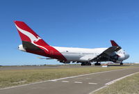 VH-OEF @ YSSY - Qantas Airways. 747-438ER. VH-OEF cn 32910 1313. Sydney - Kingsford Smith International (Mascot) (SYD YSSY). Image © Brian McBride. 11 August 2013 - by Brian McBride
