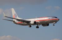 N818NN @ MIA - American 737-800 - by Florida Metal