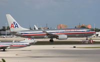 N836NN @ MIA - American 737-800 - by Florida Metal