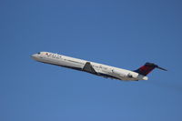N905DE @ KDFW - Delta Airlines. MD-88. N905DE cn 53410 1992. Dallas - Fort Worth - International (DFW KDFW). Image © Brian McBride. 10 December 2013 - by Brian McBride