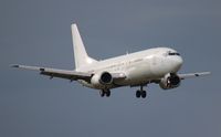 N870AG @ MIA - Skyking 737-400 - by Florida Metal