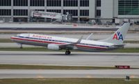 N886NN @ MIA - American 737-800 - by Florida Metal