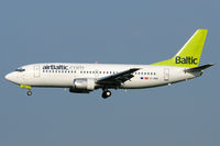 YL-BBS @ VIE - Air Baltic