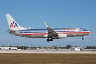 N904NN @ MIA - American 737-800 - by Florida Metal
