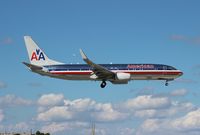 N904NN @ MIA - American 737-800 - by Florida Metal