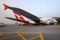 VH-OQB @ VHHH - Qantas