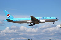 HL7752 @ KSEA - Korean Air. 777-2B5ER. HL7752 cn 34211 682. Seattle Tacoma - International (SEA KSEA). Image © Brian McBride. 22 June 2013 - by Brian McBride
