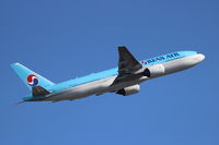 HL7764 @ KSEA - Korean Air. 777-2B5ER. HL7764 cn 34214 684. Seattle Tacoma - International (SEA KSEA). Image © Brian McBride. 06 October 2013 - by Brian McBride