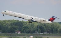 N910XJ @ DTW - Delta Connection CRJ-900 - by Florida Metal