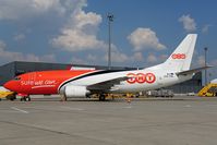 OO-TNL @ LOWW - TNT Boeing 737-300
