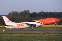 OO-TNN @ LOWW - TNT Boeing 737-400 - by Dietmar Schreiber - VAP