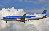 G-MEDM @ EGLL - Finals 27R - by John Coates