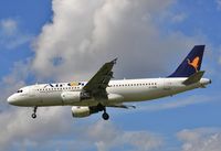EI-DSW @ EGLL - Arrives 27L - by John Coates