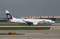 N586AS @ KORD - Boeing 737-800 - by Mark Pasqualino