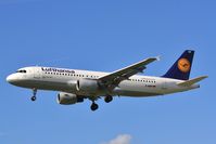 D-AIQP @ EGLL - Approach 27L - by John Coates