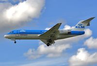PH-KZW @ EGLL - Finals 27L - by John Coates