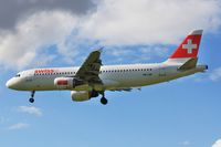HB-IJM @ EGLL - Finals 27L - by John Coates