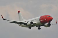 LN-KHC @ EGKK - Approach 08 - by John Coates