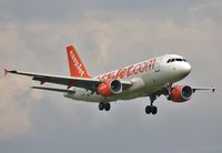 G-EZDM @ EGKK - Approach 08 - by John Coates