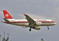 EI-DEZ @ EGKK - Arriving 08 - by John Coates