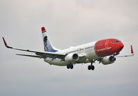 LN-NIB @ EGKK - Approach 08 - by John Coates