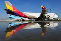 HL7419 @ LOWW - Asiana Boeing 747-400 - by Dietmar Schreiber - VAP