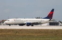 N3771K @ KMIA - Boeing 737-800 - by Mark Pasqualino